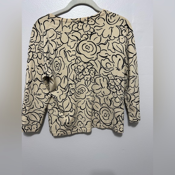 Oliver Perry Women's Sweater - Large - Floral Design - Silk - Gently Used - Picture 3 of 3